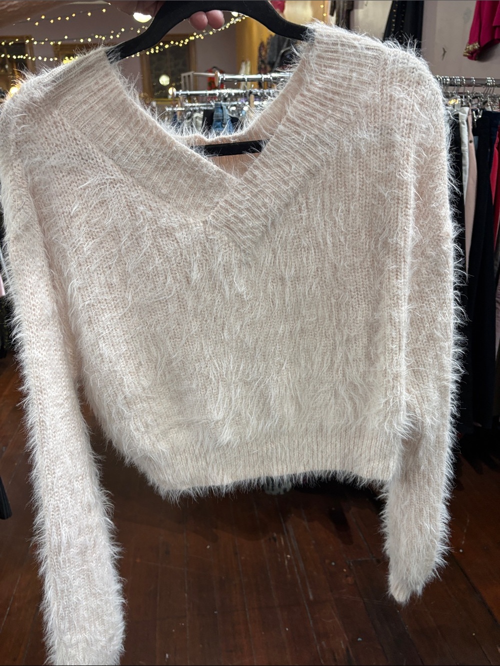 Arizona Jean Company Fuzzy V-Neck cropped Sweater in Light Blush